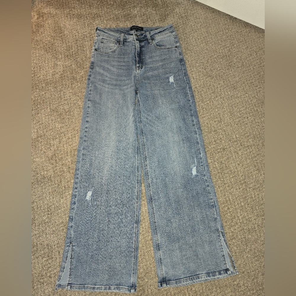 Women's Risen Light Wash Wide Leg Jeans With Slit Size 9/29